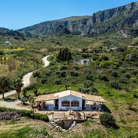 Elena 2 Km From The Natural Reserve Of Zingaro Apartment